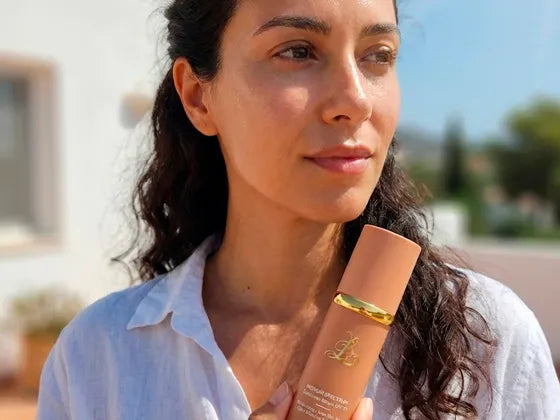 Elena R. using L. Care